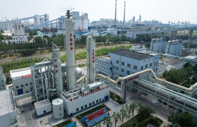國內某電廠煙氣（qì）二氧化（huà）碳捕集（jí）示範裝置.jpg